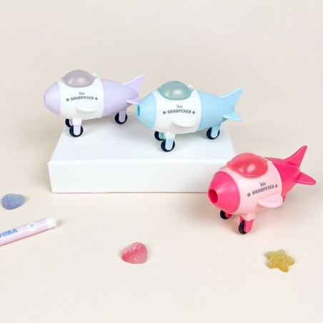 Taille crayon & gomme en forme d'avion