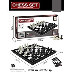 Jeu d'échecs magnétique avec 16 pièces blanches et 16 pièces noires.