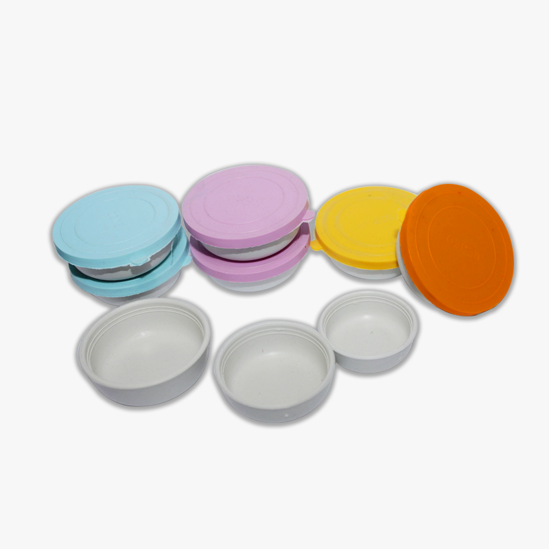 Séries de 3 godets couverts